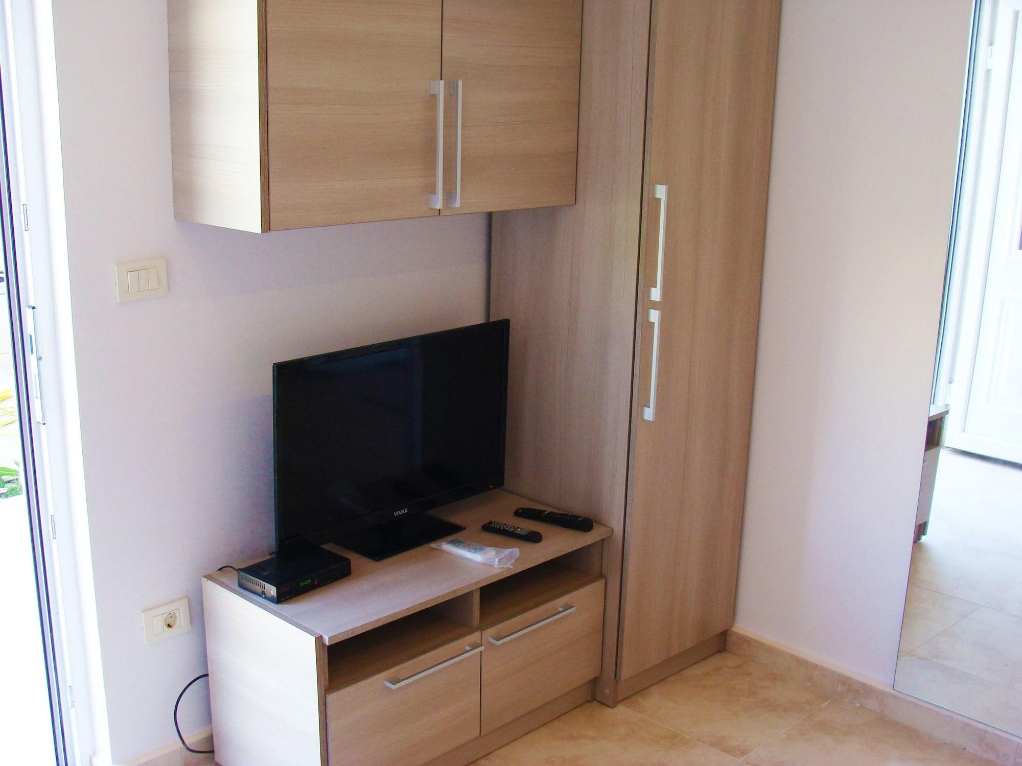 Apartments Monet Тиват Экстерьер фото